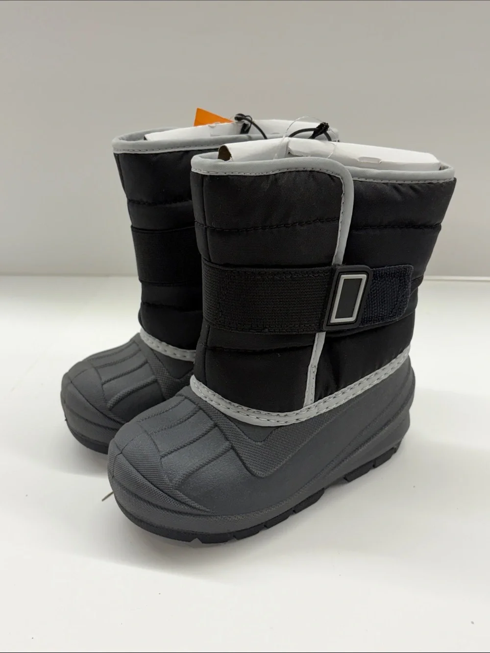 NEW Cat & Jack Kids Black and Gray Winter Snow Boots Size 10